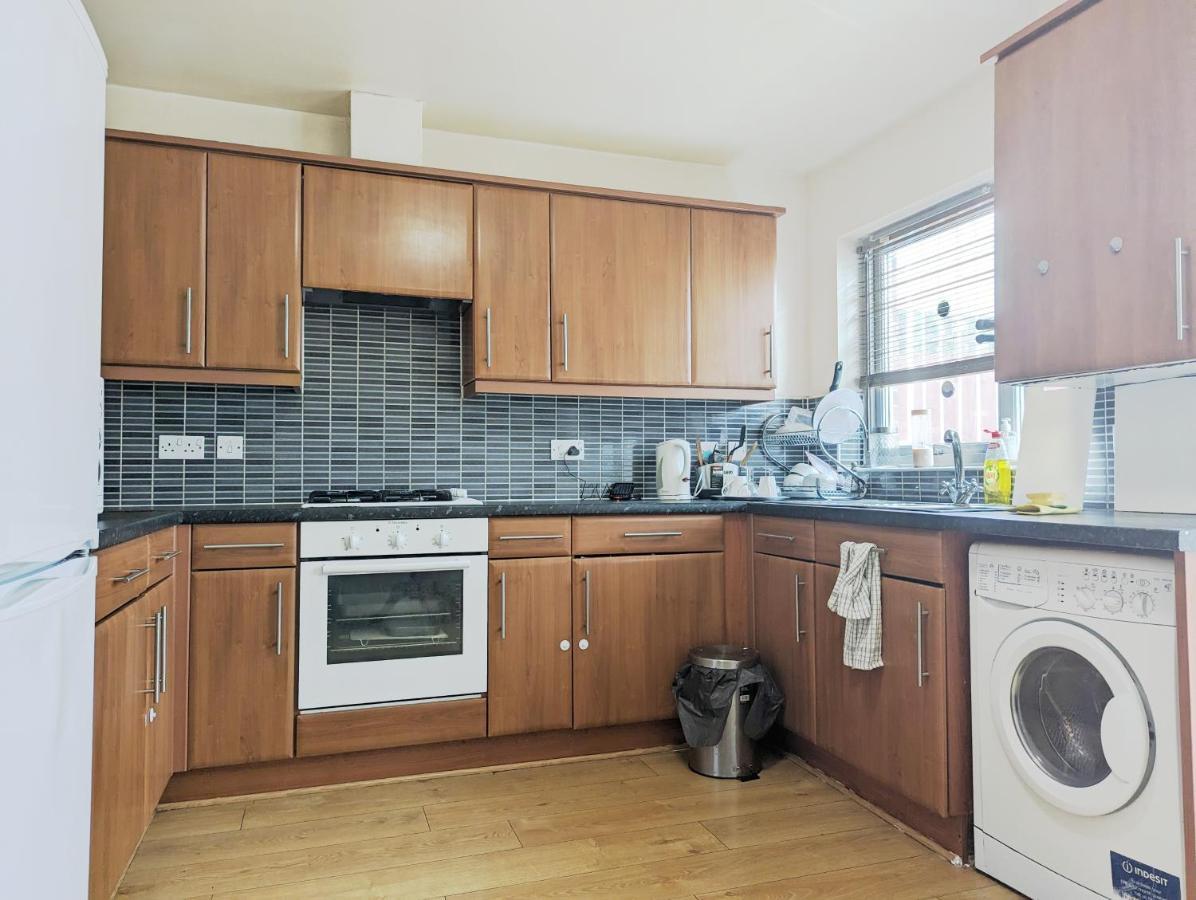 Guest Rooms Near City Centre & Dock Free Parking Liverpool Exterior foto